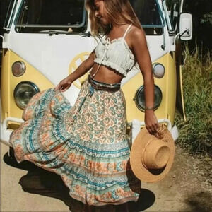 Boho floral maxi skirt Woman’s Sz Large